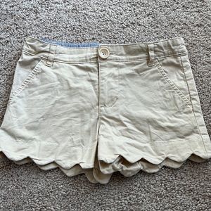 Girls crown and Ivy khaki shorts
